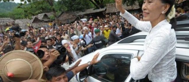 Aung San Suu Kyi en France du 26 au 29 juin à l invitation de Hollande